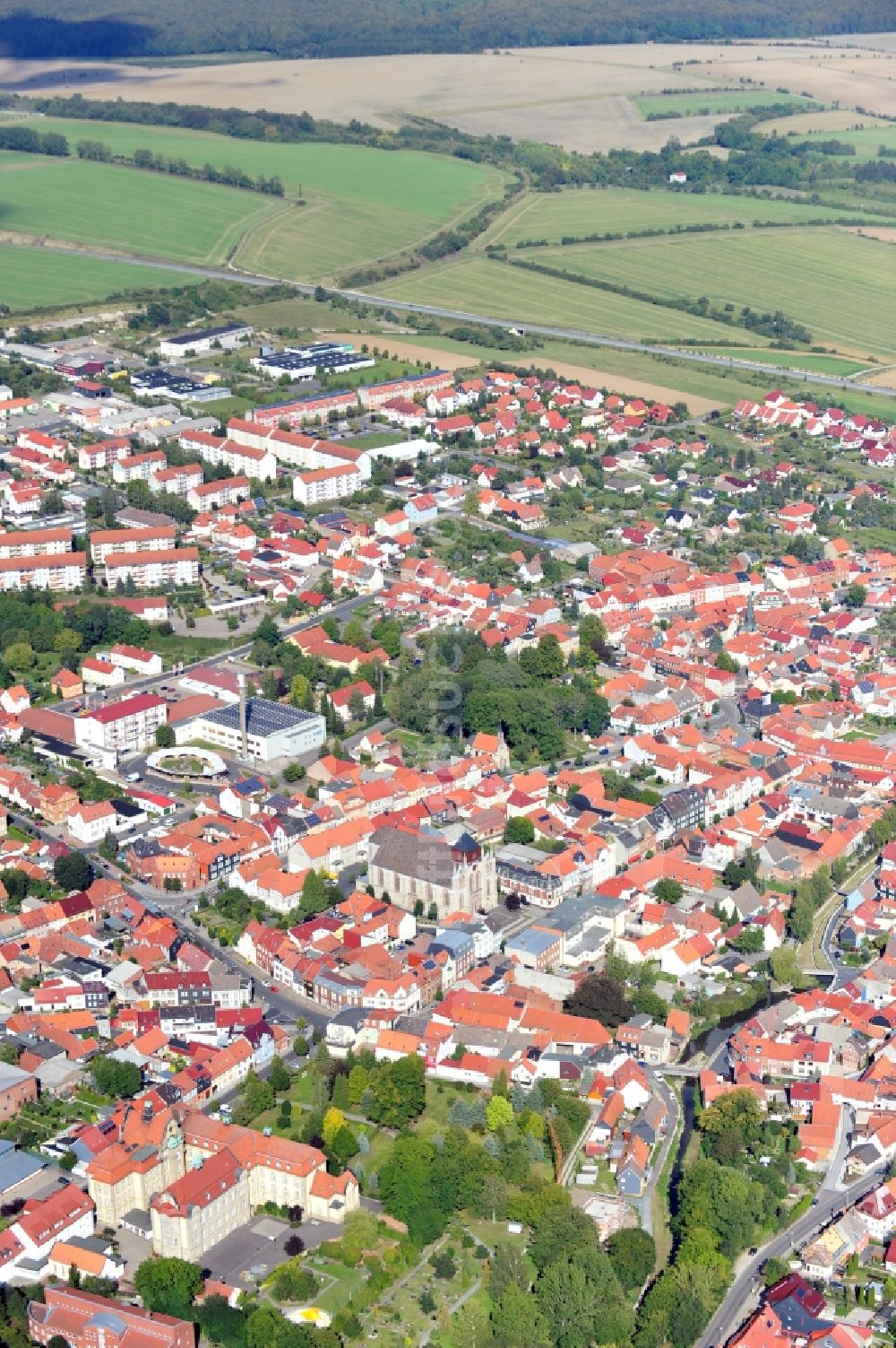 Dingelstädt aus der Vogelperspektive: Stadtansicht vom Innenstadtbereich in Dingelstädt im Bundesland Thüringen, Deutschland