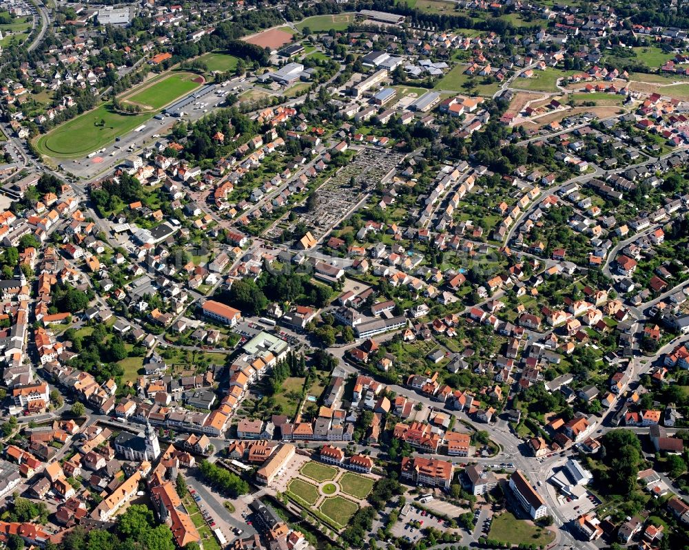 Dorf-Erbach von oben - Stadtansicht vom Innenstadtbereich in Dorf-Erbach im Bundesland Hessen, Deutschland