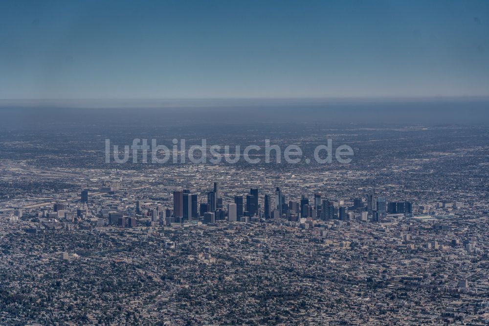 Luftaufnahme Los Angeles - Stadtansicht vom Innenstadtbereich Downtown in Los Angeles in Kalifornien, USA