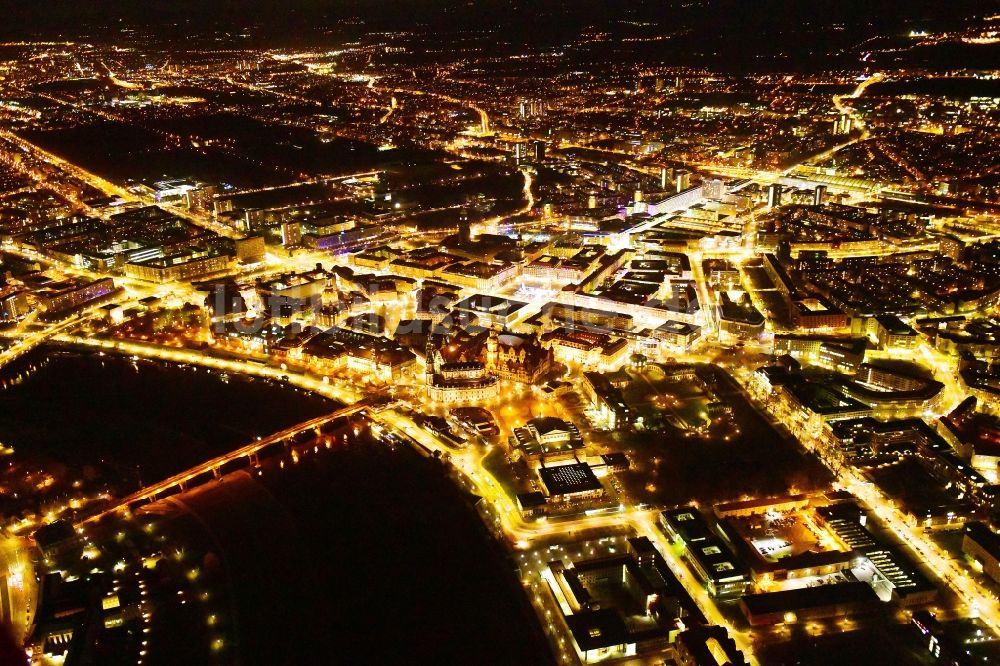 Dresden von oben - Stadtansicht vom Innenstadtbereich in Dresden im Bundesland Sachsen, Deutschland