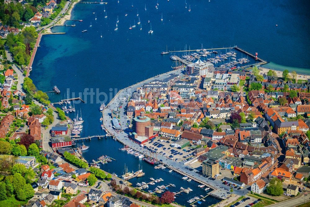 Luftbild Eckernförde - Stadtansicht vom Innenstadtbereich in Eckernförde im Bundesland Schleswig-Holstein