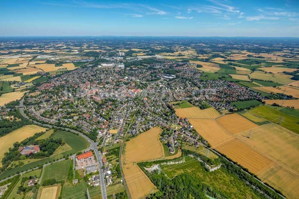 Ennigerloh von oben - Stadtansicht vom Innenstadtbereich in Ennigerloh im Bundesland Nordrhein-Westfalen, Deutschland