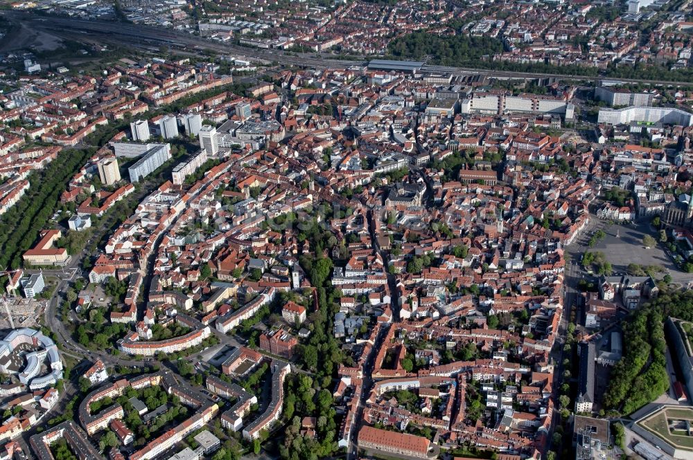 Luftaufnahme Erfurt - Stadtansicht vom Innenstadtbereich in Erfurt im Bundesland Thüringen, Deutschland