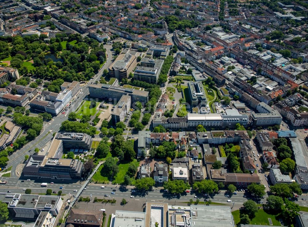 Essen von oben - Stadtansicht vom Innenstadtbereich in Essen im Bundesland Nordrhein-Westfalen