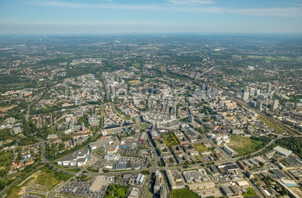 Essen aus der Vogelperspektive: Stadtansicht vom Innenstadtbereich in Essen im Bundesland Nordrhein-Westfalen - NRW, Deutschland