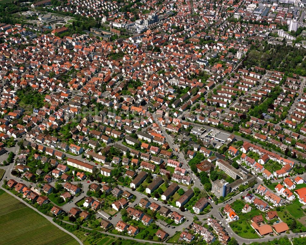 Fellbach aus der Vogelperspektive: Stadtansicht vom Innenstadtbereich in Fellbach im Bundesland Baden-Württemberg, Deutschland