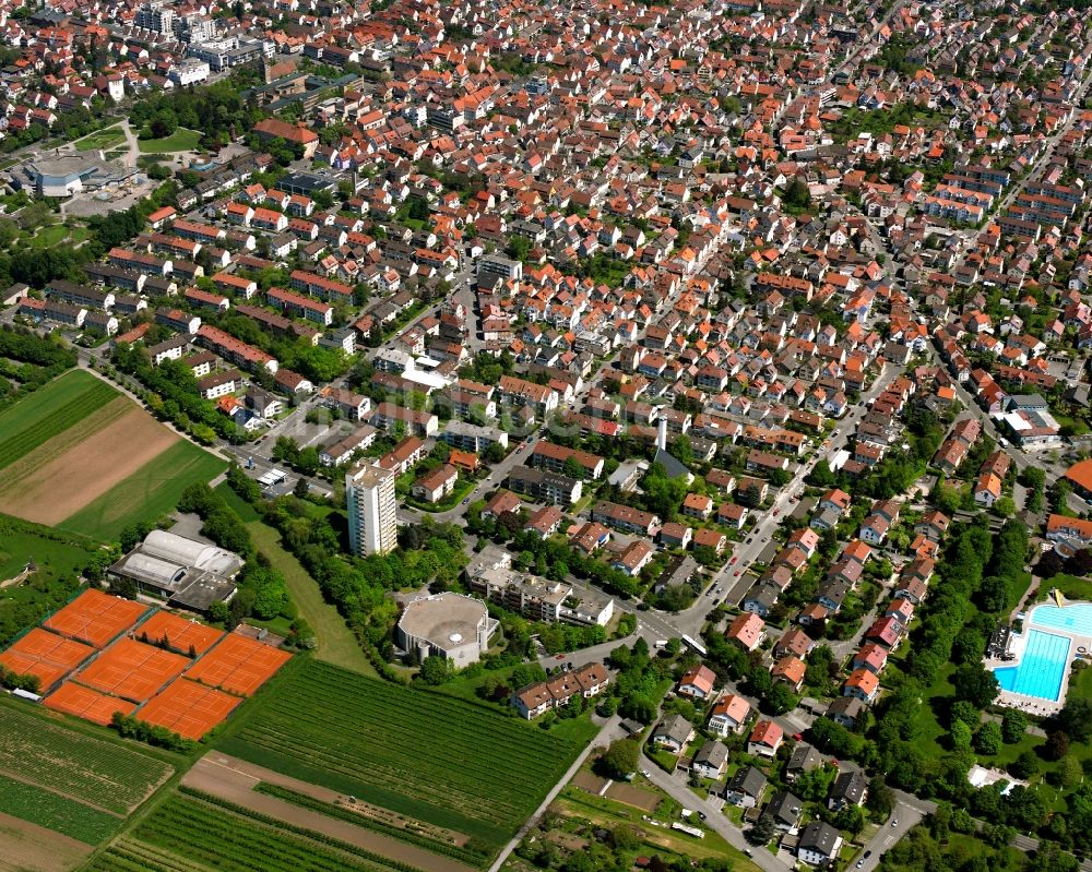 Fellbach von oben - Stadtansicht vom Innenstadtbereich in Fellbach im Bundesland Baden-Württemberg, Deutschland