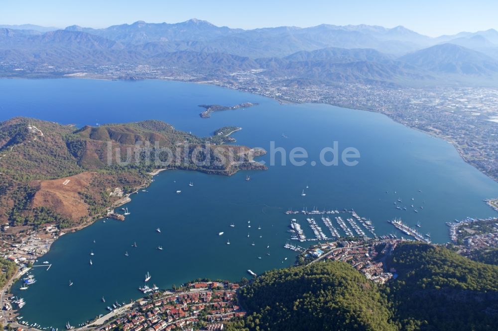 Fethiye aus der Vogelperspektive: Stadtansicht vom Innenstadtbereich von Fethiye in der Türkei