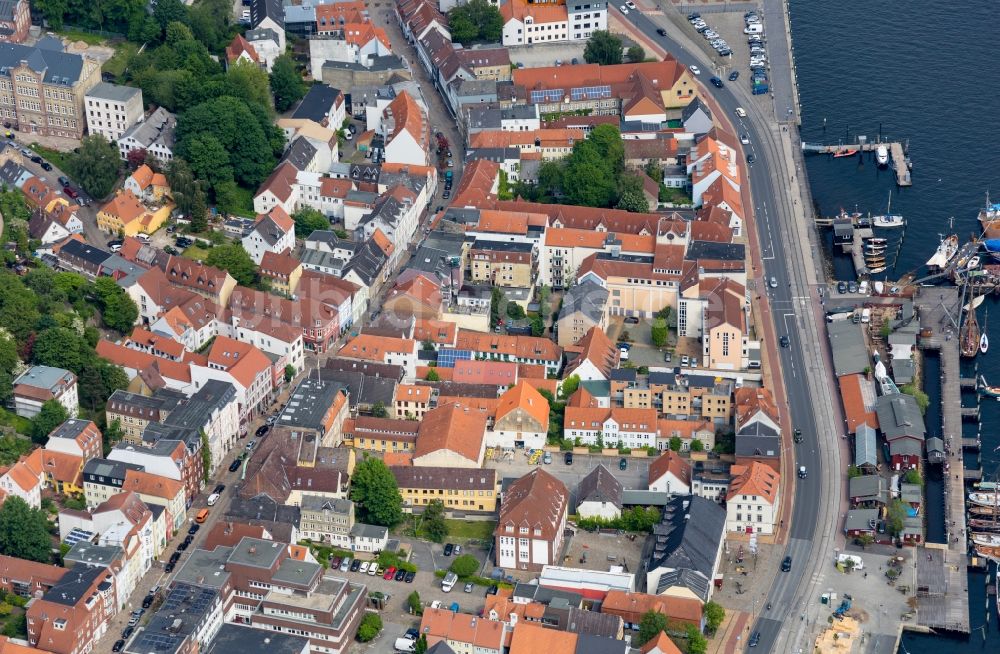 Flensburg von oben - Stadtansicht vom Innenstadtbereich in Flensburg im Bundesland Schleswig-Holstein, Deutschland