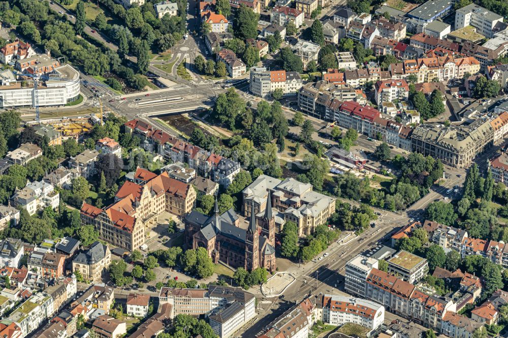 Freiburg im Breisgau aus der Vogelperspektive: Stadtansicht vom Innenstadtbereich mit Gewerbeschule Freiburg und Johannes Kirche in Freiburg im Breisgau im Bundesland Baden-Württemberg, Deutschland