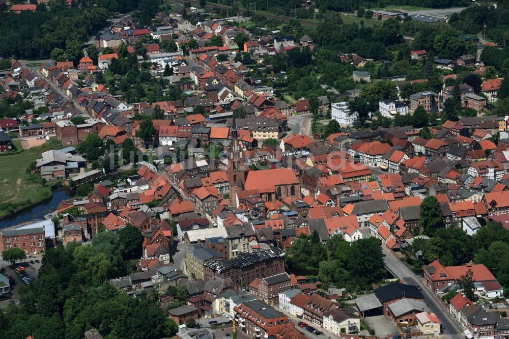 Luftaufnahme Grabow - Stadtansicht vom Innenstadtbereich in Grabow im Bundesland Mecklenburg-Vorpommern