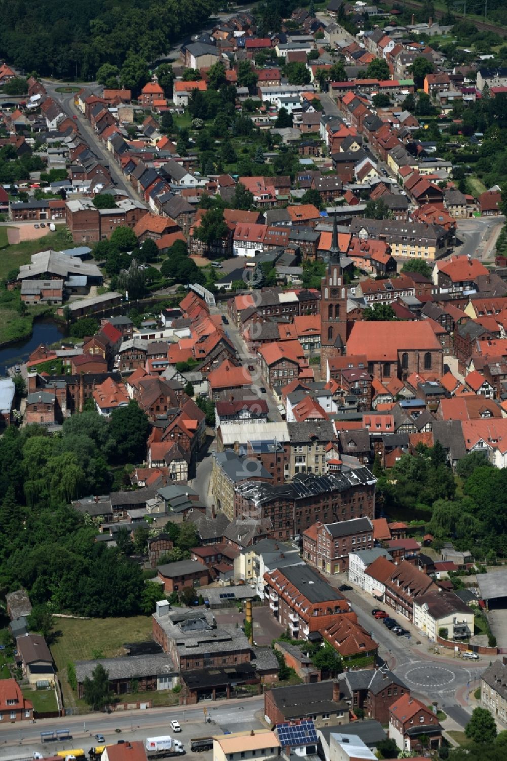 Grabow von oben - Stadtansicht vom Innenstadtbereich in Grabow im Bundesland Mecklenburg-Vorpommern