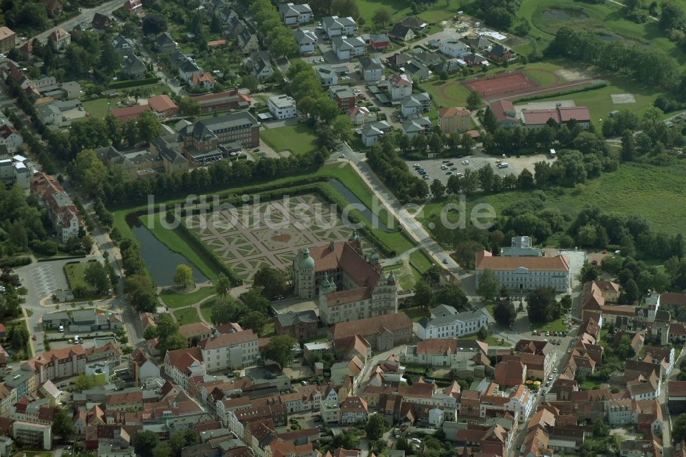 Luftbild Güstrow - Stadtansicht vom Innenstadtbereich in Güstrow im Bundesland Mecklenburg-Vorpommern