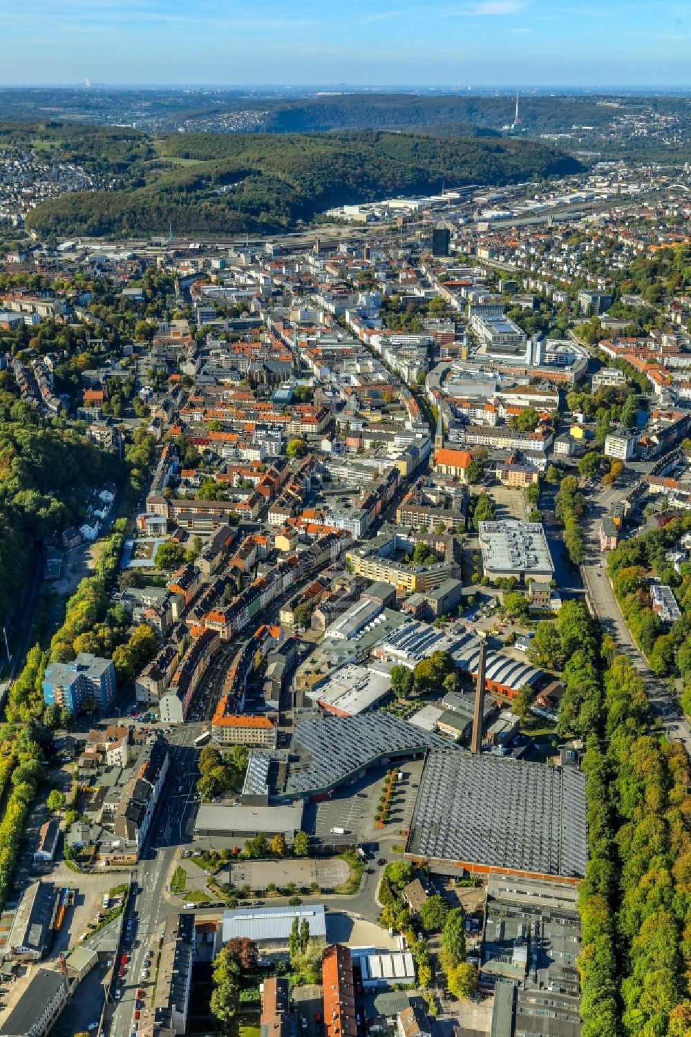 Hagen von oben - Stadtansicht vom Innenstadtbereich in Hagen im Bundesland Nordrhein-Westfalen, Deutschland