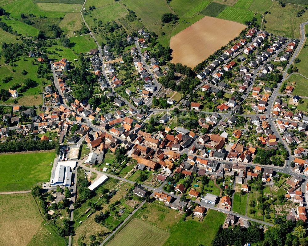 Luftaufnahme Hainstadt - Stadtansicht vom Innenstadtbereich in Hainstadt im Bundesland Hessen, Deutschland