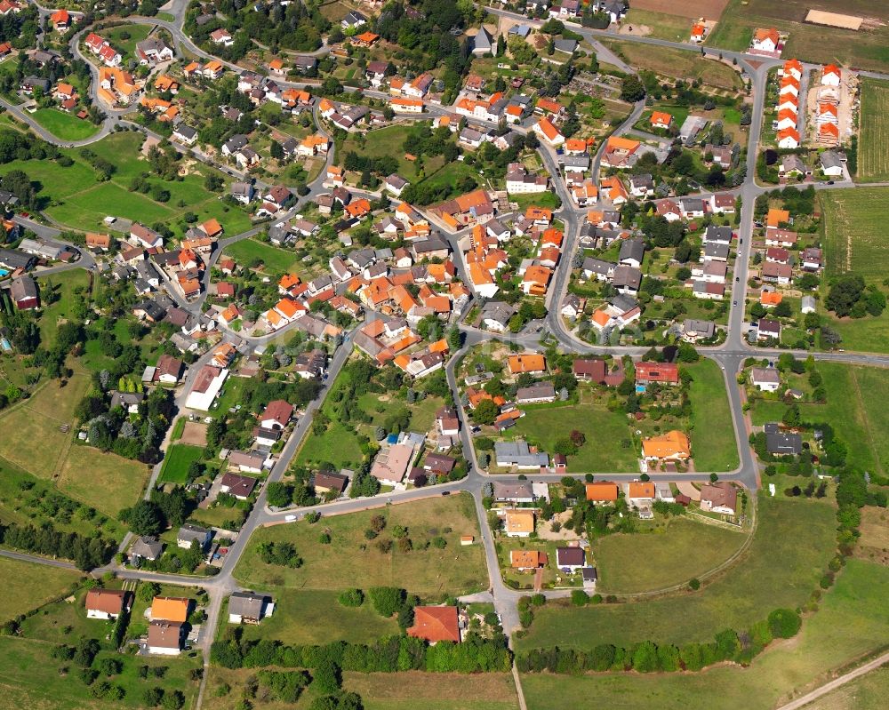 Luftaufnahme Hassenroth - Stadtansicht vom Innenstadtbereich in Hassenroth im Bundesland Hessen, Deutschland