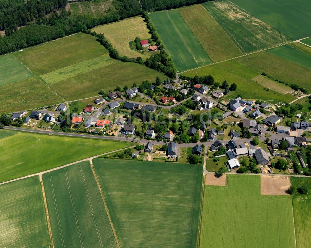 Hellertshausen aus der Vogelperspektive: Stadtansicht vom Innenstadtbereich in Hellertshausen im Bundesland Rheinland-Pfalz