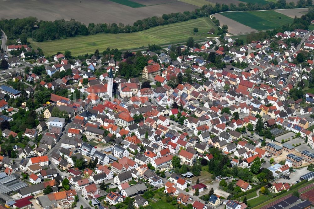 Luftaufnahme Ichenhausen - Stadtansicht vom Innenstadtbereich in Ichenhausen im Bundesland Bayern, Deutschland