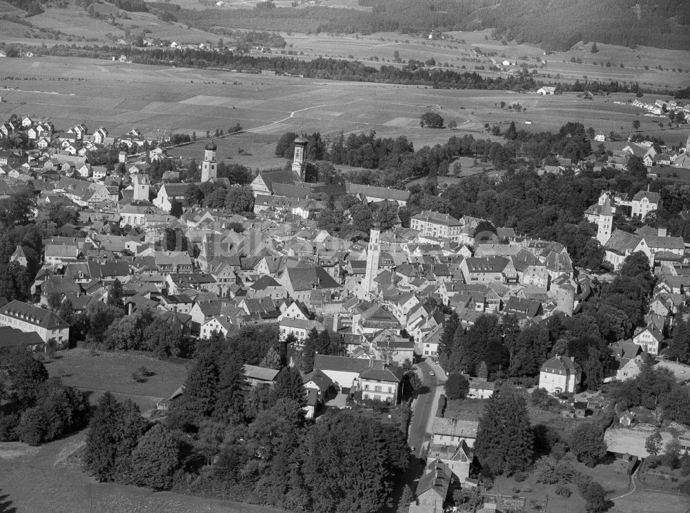 Luftbild Isny im Allgäu - Stadtansicht vom Innenstadtbereich in Isny im Allgäu im Bundesland Baden-Württemberg, Deutschland