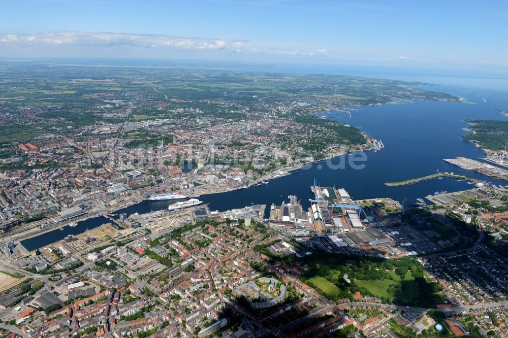 Luftaufnahme Kiel - Stadtansicht vom Innenstadtbereich in Kiel im Bundesland Schleswig-Holstein