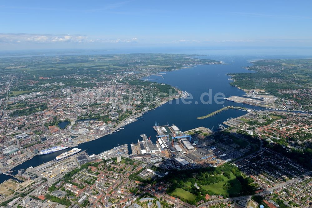 Kiel von oben - Stadtansicht vom Innenstadtbereich in Kiel im Bundesland Schleswig-Holstein