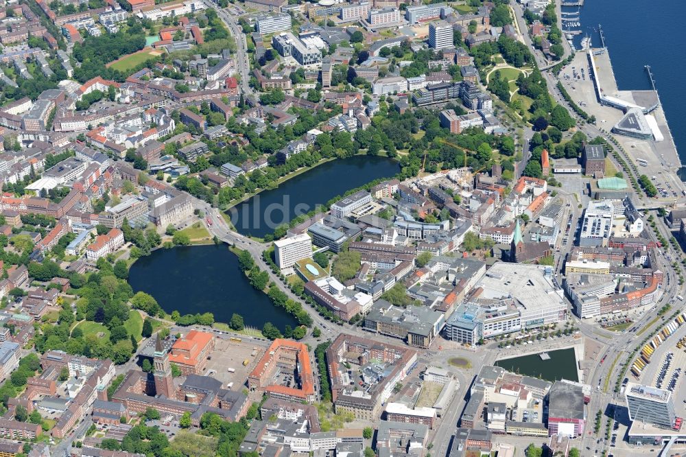 Kiel aus der Vogelperspektive: Stadtansicht vom Innenstadtbereich in Kiel im Bundesland Schleswig-Holstein