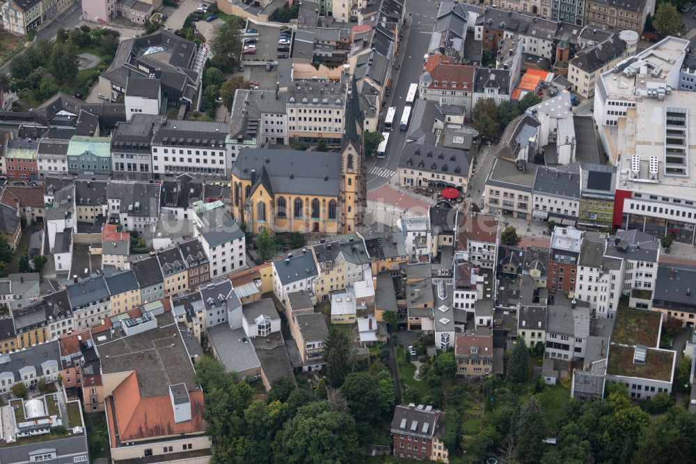 Luftbild Hof - Stadtansicht vom Innenstadtbereich mit der Kirche St. Marien in Hof im Bundesland Bayern, Deutschland