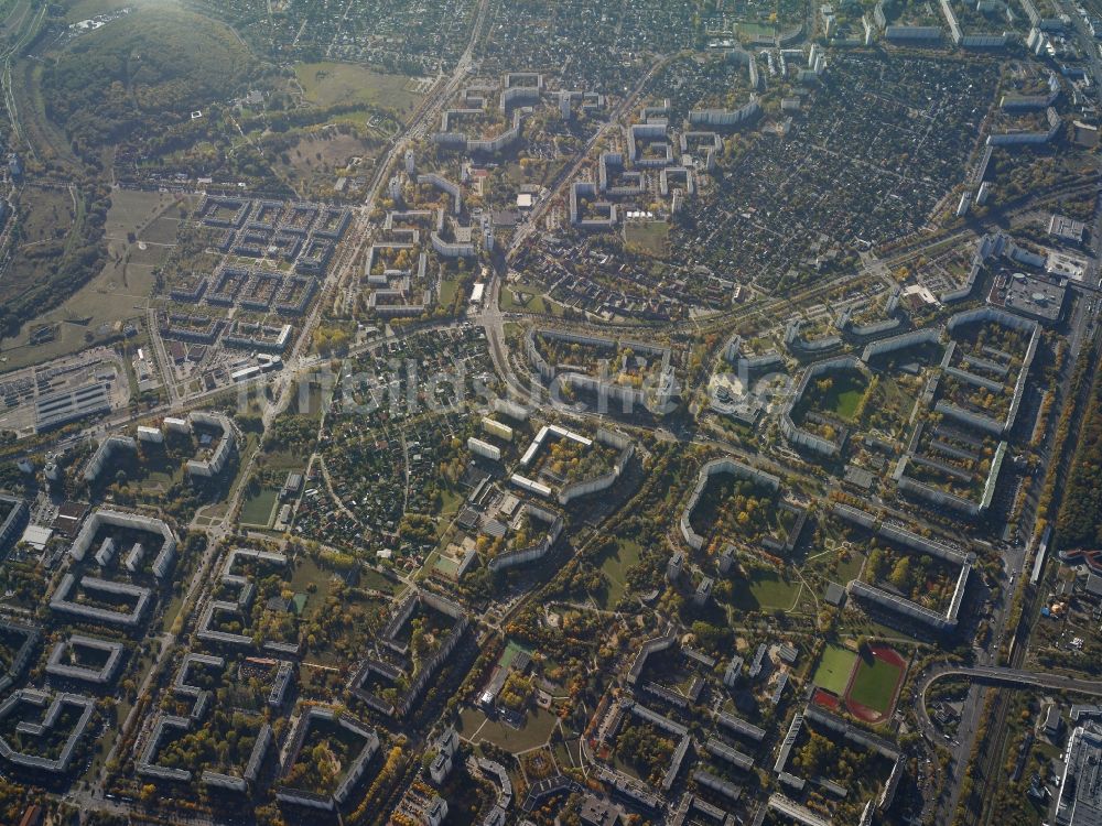 Luftbild Berlin - Stadtansicht vom Innenstadtbereich an der Kreuzung Landsberger Allee und Märkische Allee in Berlin