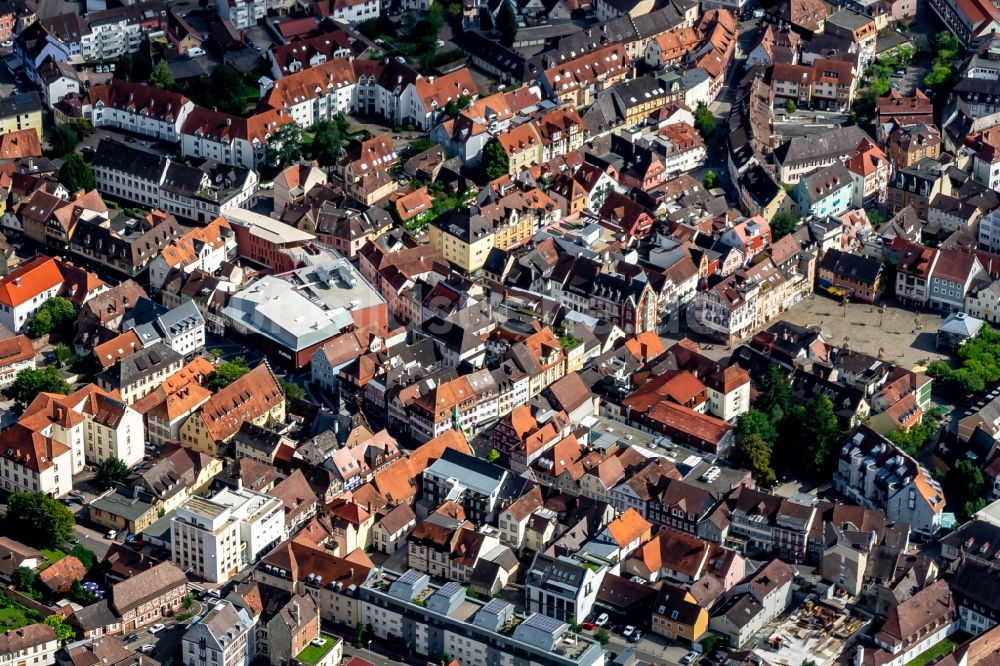 Luftbild Lahr/Schwarzwald - Stadtansicht vom Innenstadtbereich in Lahr/Schwarzwald im Bundesland Baden-Württemberg, Deutschland