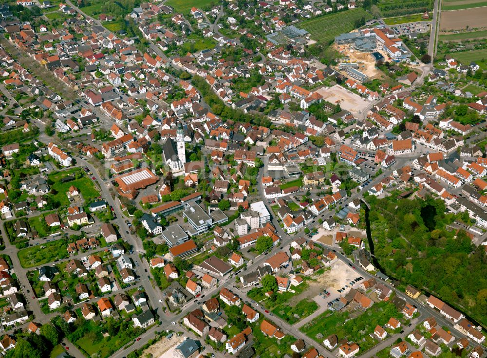 Luftbild Langenau - Stadtansicht vom Innenstadtbereich in Langenau im Bundesland Baden-Württemberg, Deutschland