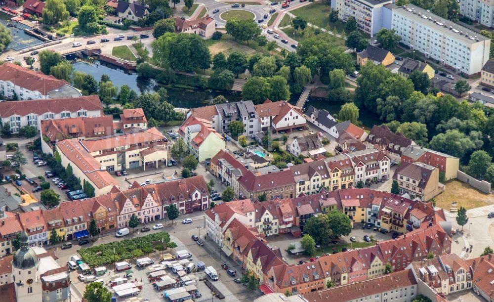 Lübben (Spreewald) von oben - Stadtansicht vom Innenstadtbereich in Lübben (Spreewald) im Bundesland Brandenburg