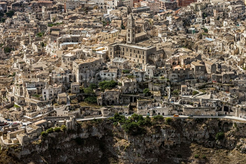 Matera aus der Vogelperspektive: Stadtansicht vom Innenstadtbereich in Matera in Italien