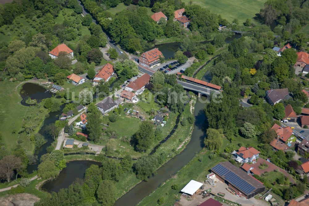 Meinersen von oben - Stadtansicht vom Innenstadtbereich in Meinersen im Bundesland Niedersachsen, Deutschland