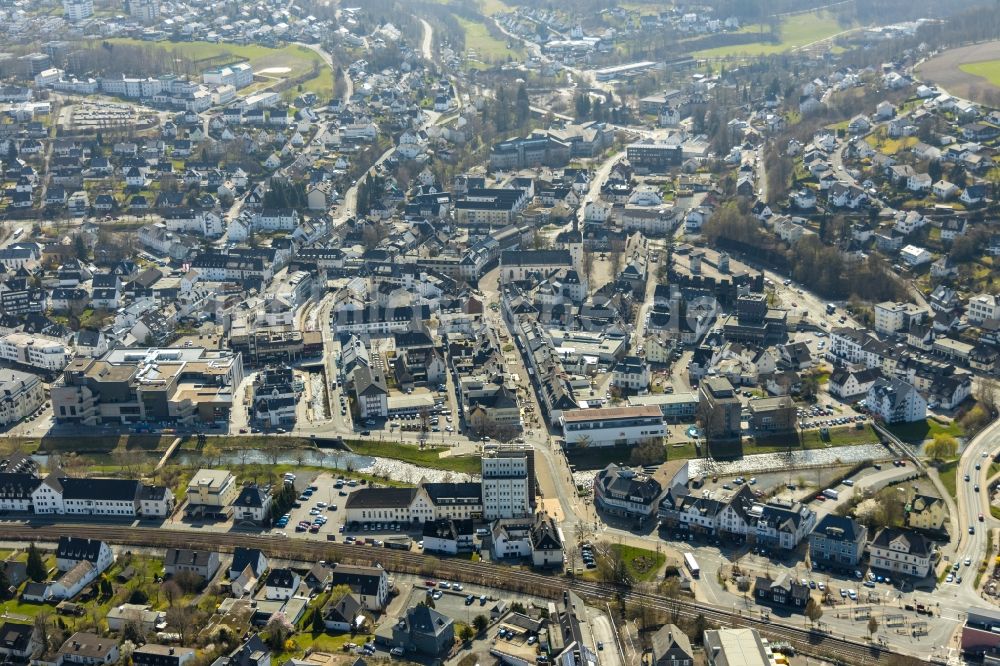 Meschede aus der Vogelperspektive: Stadtansicht vom Innenstadtbereich in Meschede im Bundesland Nordrhein-Westfalen, Deutschland