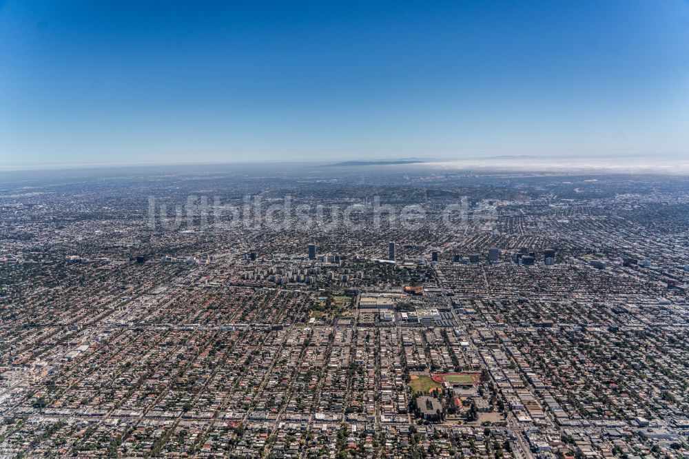 Los Angeles von oben - Stadtansicht vom Innenstadtbereich Miracle Mile in Los Angeles in Kalifornien, USA