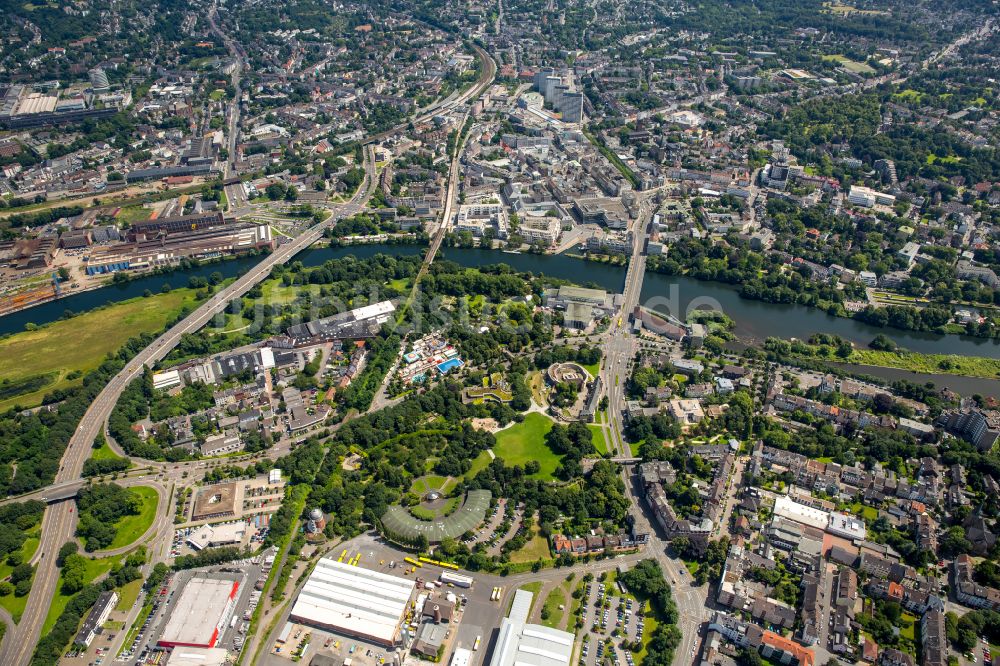 Mülheim an der Ruhr aus der Vogelperspektive: Stadtansicht vom Innenstadtbereich in Mülheim an der Ruhr im Bundesland Nordrhein-Westfalen, Deutschland