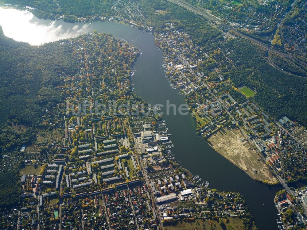 Berlin von oben - Stadtansicht vom Innenstadtbereich an der Mündung des Teltowkanals in die Dahme in Berlin