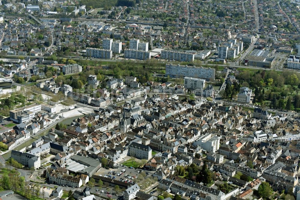 Luftbild Montargis - Stadtansicht vom Innenstadtbereich in Montargis in Centre-Val de Loire, Frankreich