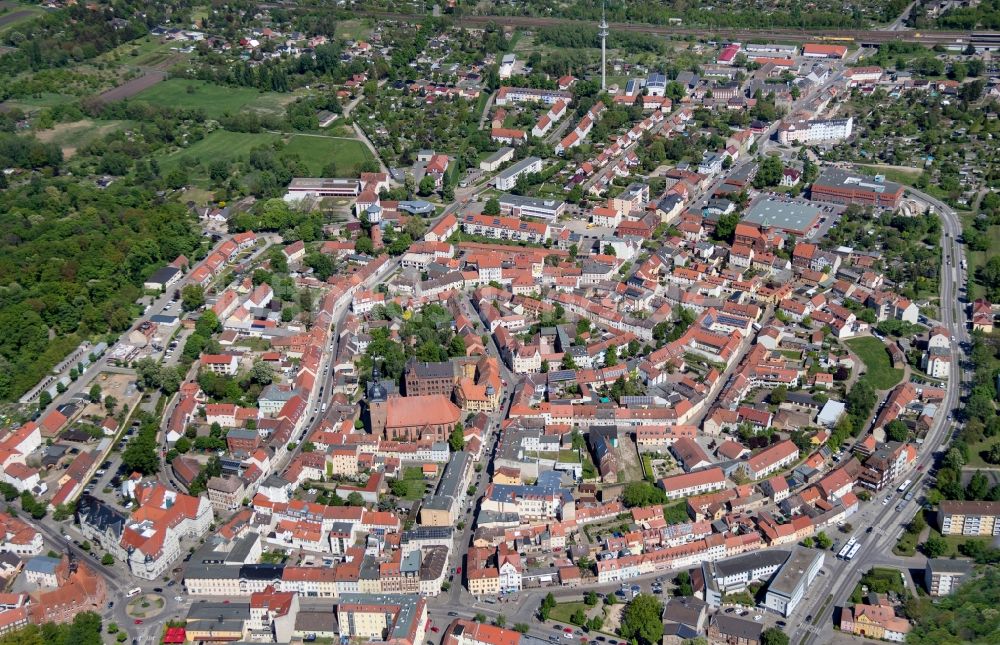 Nauen von oben - Stadtansicht vom Innenstadtbereich in Nauen im Bundesland Brandenburg, Deutschland