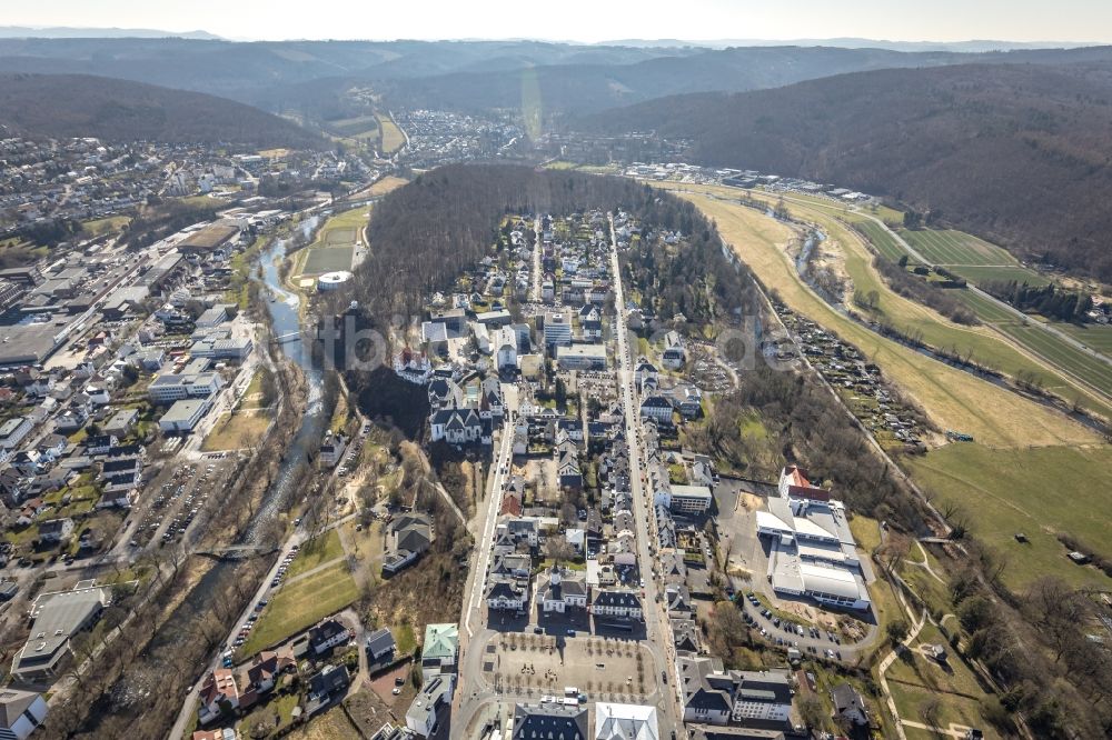 Luftaufnahme Arnsberg - Stadtansicht vom Innenstadtbereich am Neumarkt zwischen Königstraße und Klosterstraße in Arnsberg im Bundesland Nordrhein-Westfalen, Deutschland