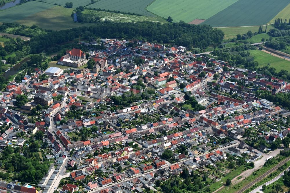 Luftaufnahme Nienburg (Saale) - Stadtansicht vom Innenstadtbereich in Nienburg (Saale) im Bundesland Sachsen-Anhalt