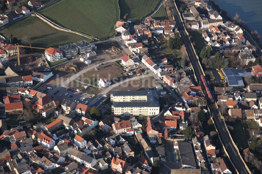 Nierstein aus der Vogelperspektive: Stadtansicht vom Innenstadtbereich in Nierstein im Bundesland Rheinland-Pfalz