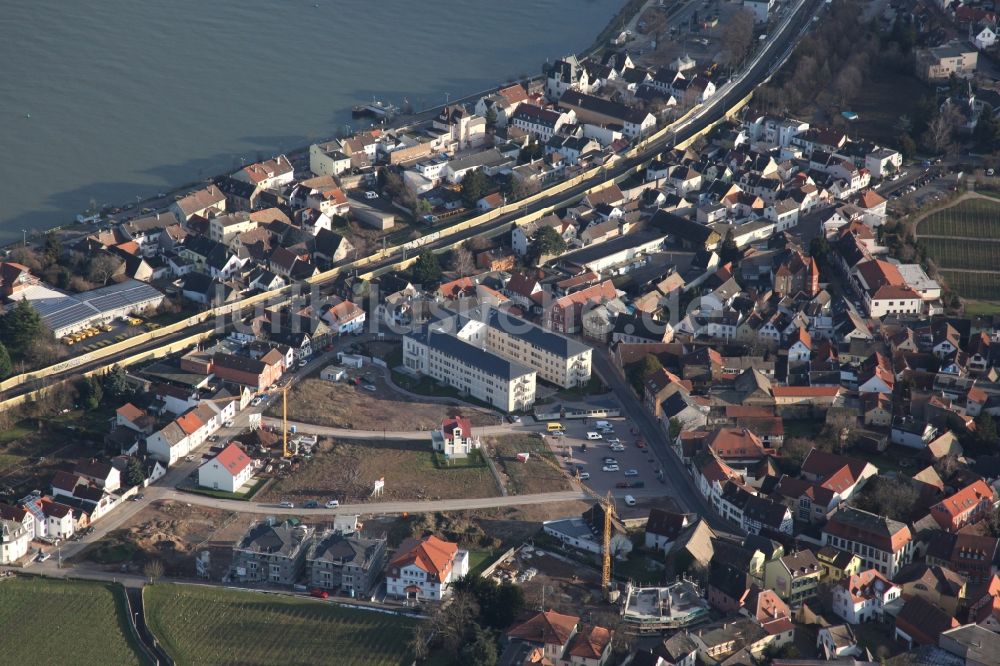 Nierstein von oben - Stadtansicht vom Innenstadtbereich in Nierstein im Bundesland Rheinland-Pfalz