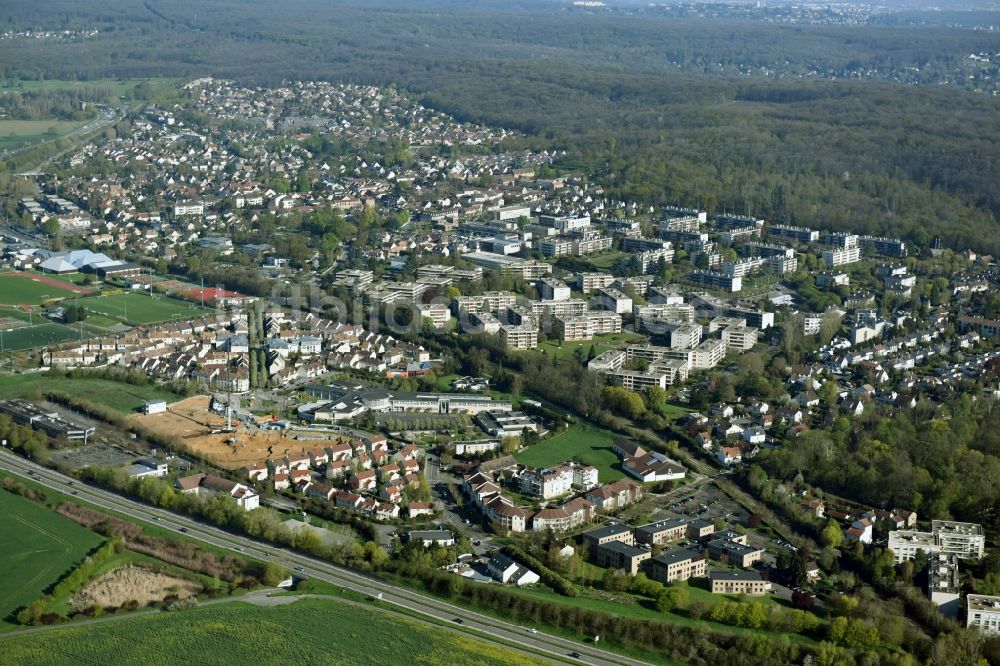 Noisy-le-Roi von oben - Stadtansicht vom Innenstadtbereich in Noisy-le-Roi in Ile-de-France, Frankreich