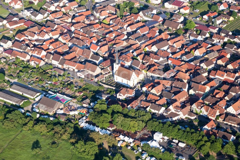 Luftaufnahme Nordheim am Main - Stadtansicht vom Innenstadtbereich in Nordheim am Main im Bundesland Bayern, Deutschland