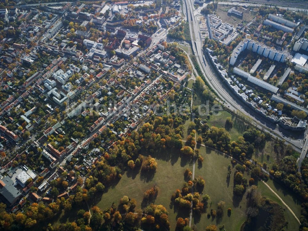 Luftaufnahme Potsdam - Stadtansicht vom Innenstadtbereich Nuthestraße im Stadtteil Babelsberg in Potsdam im Bundesland Brandenburg