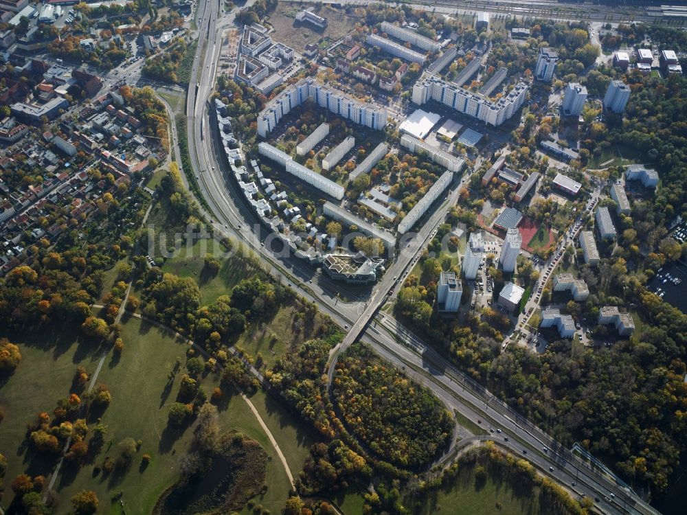 Potsdam von oben - Stadtansicht vom Innenstadtbereich Nuthestraße im Stadtteil Babelsberg in Potsdam im Bundesland Brandenburg