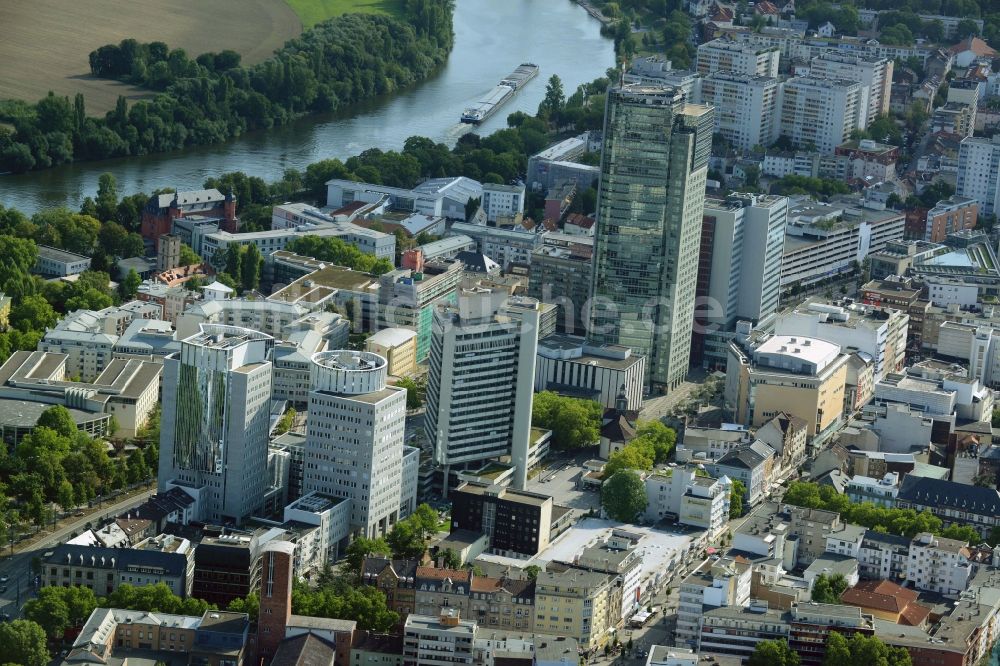 Offenbach am Main aus der Vogelperspektive: Stadtansicht vom Innenstadtbereich in Offenbach am Main im Bundesland Hessen