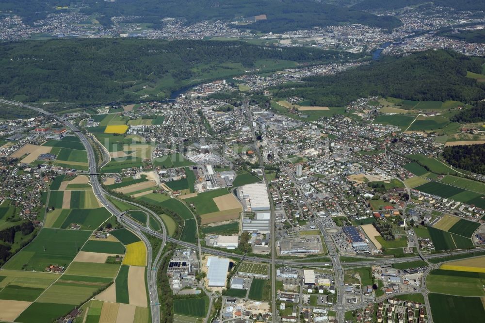 Oftringen von oben - Stadtansicht vom Innenstadtbereich in Oftringen in Aargau, Schweiz