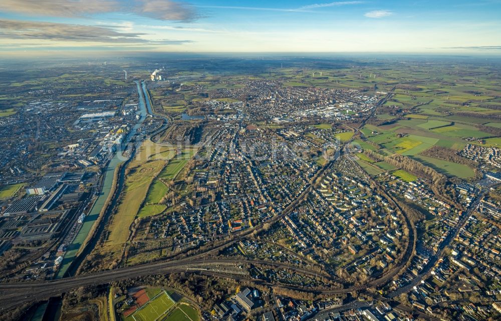 Luftaufnahme Hamm - Stadtansicht vom Innenstadtbereich im Ortsteil Heessen in Hamm im Bundesland Nordrhein-Westfalen, Deutschland